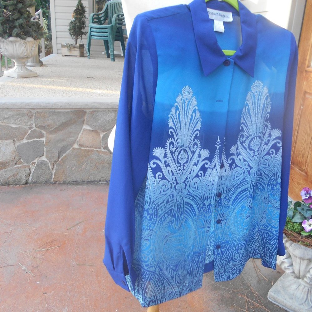 Blouse with full length sleeves size 8 blue with grey design polyester